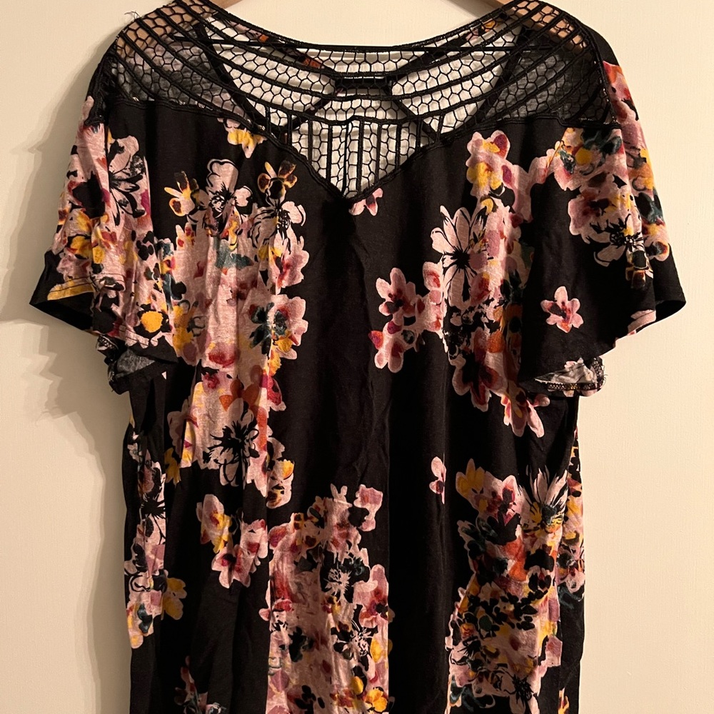 Floral top